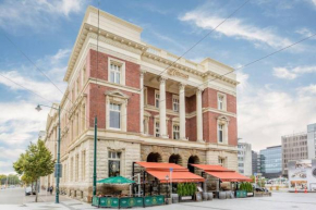 McMahon Suite - Central CBD